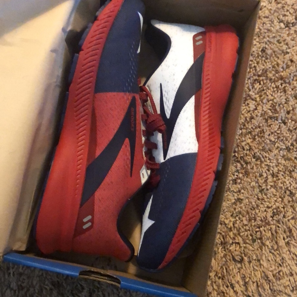Brooks Launch limited edition 4th July New women’s 9.5 running shoes